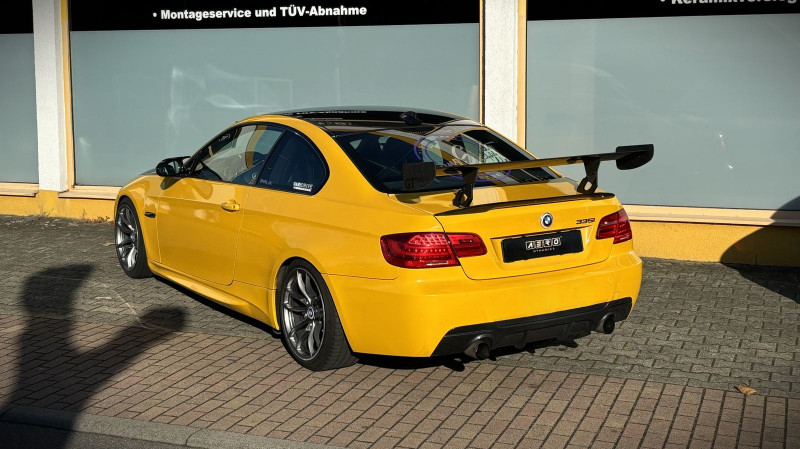 AERO Heckflügel GT-Flex (Beispiel 140 cm), niedrigste Höheneinstellung.