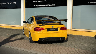 AERO Heckflügel GT-Flex (Beispiel 140 cm), niedrigste Höheneinstellung.