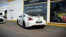 Nissan 370Z Nismo mit unserem Heckflügel GT-Flex 140 cm in niedrigster Höhenposition