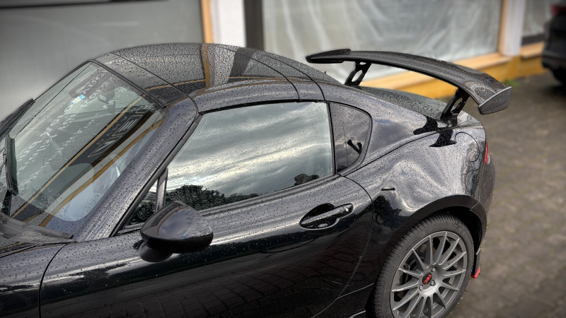 AERO Heckflügel GT-Flex Curved für Mazda MX5 (Beispiel ND), niedrigste Heckflügelposition